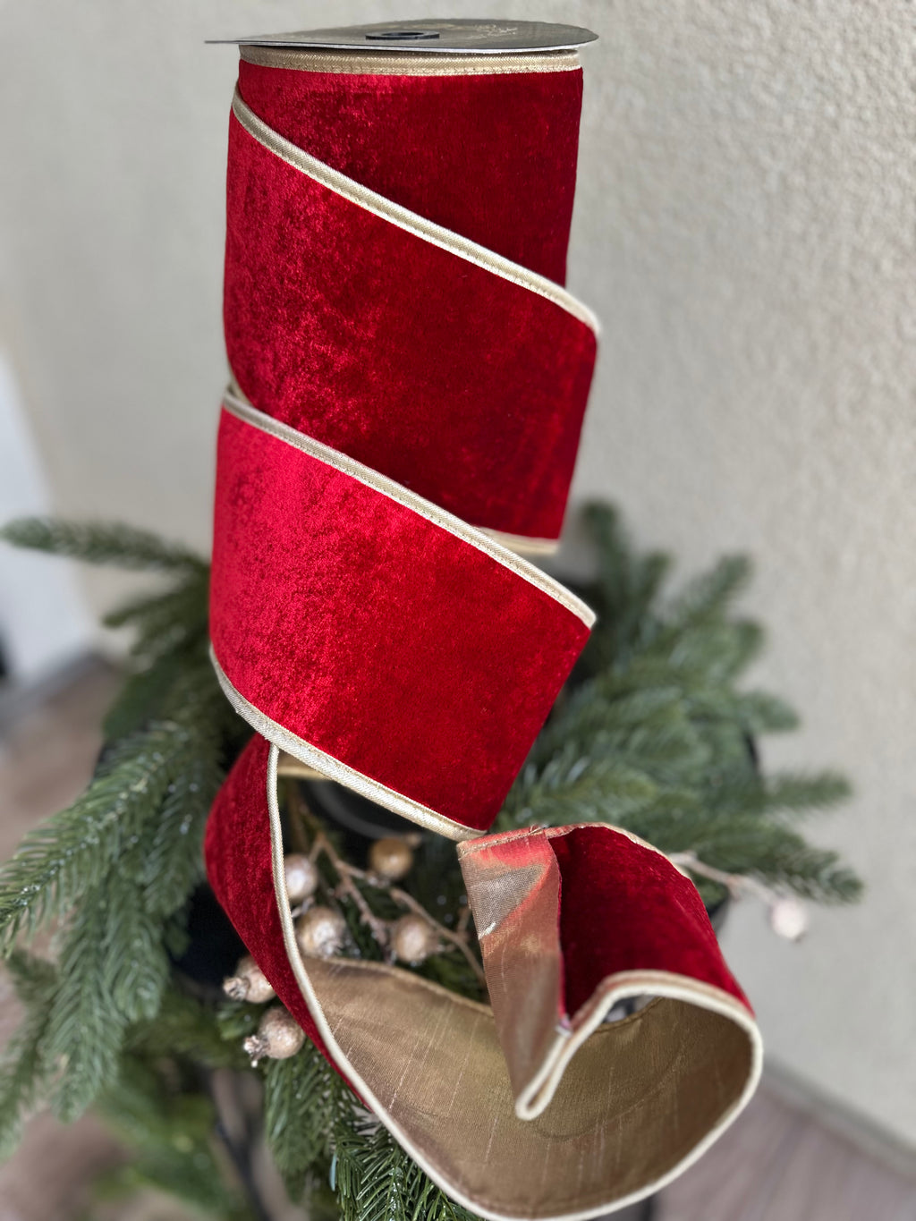 Red Velvet DBL Fused Metallic Dupion Gold 4 inch- 10 yards